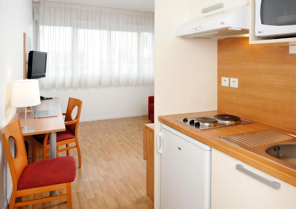 Sejours & Affaires Rennes Longs Champs Aparthotel Phòng bức ảnh